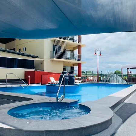 Cullen Bay Resorts Darwin Eksteriør bilde