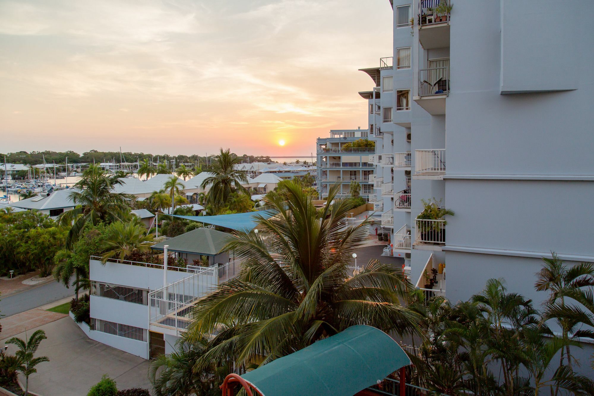 Cullen Bay Resorts Darwin Eksteriør bilde